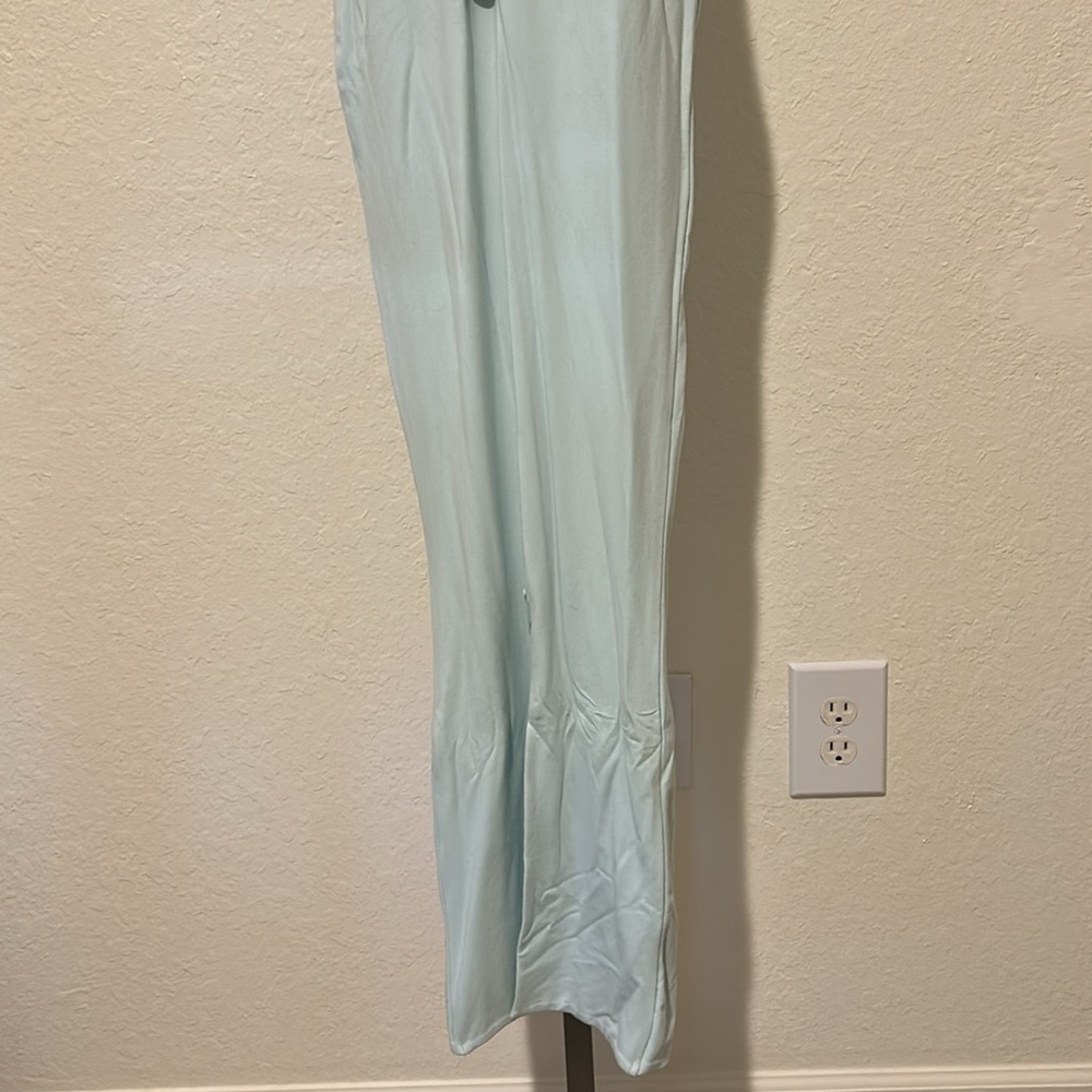 Elegant Light Blue Backless Dress - Picture 11 of 11